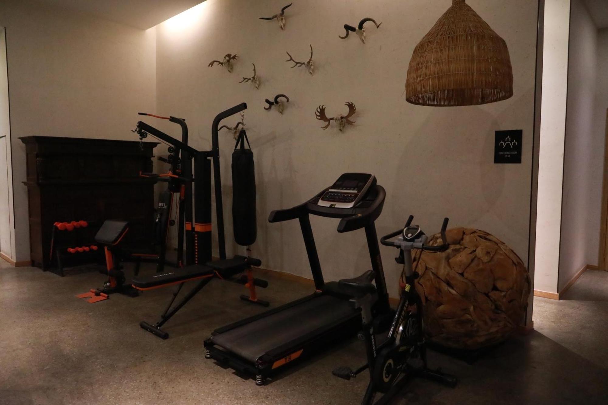 Manli Hotel Shanghai Pudong Airport - Pet Friendly Exterior foto