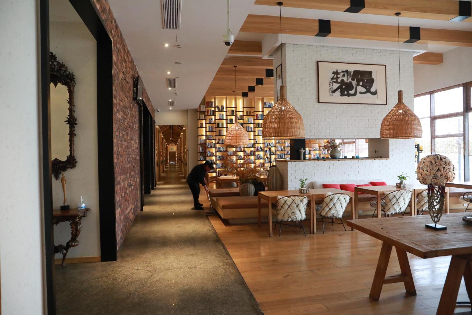 Manli Hotel Shanghai Pudong Airport - Pet Friendly Exterior foto